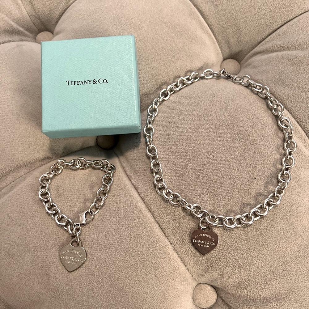 Authentic Return to Tiffany & Co heart tag Necklace and bracelet